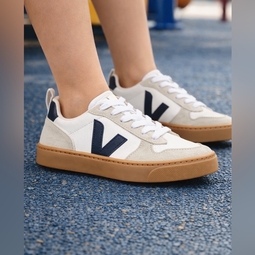 Veja V-10 Leather Sneakers Size 31 - Picture 6 of 6